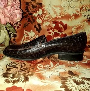 Eddie Bauer Brown Loafers